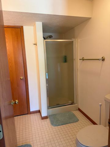 2357 Palmera Court, Bettendorf, IA 52722