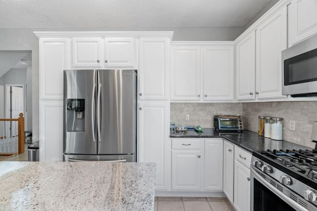 14115 Foxtail Lane, Apple Valley, MN 55124