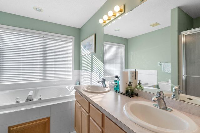 14115 Foxtail Lane, Apple Valley, MN 55124