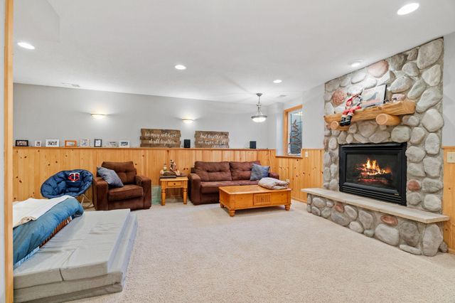 14115 Foxtail Lane, Apple Valley, MN 55124