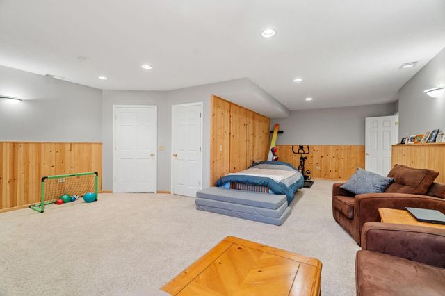 14115 Foxtail Lane, Apple Valley, MN 55124