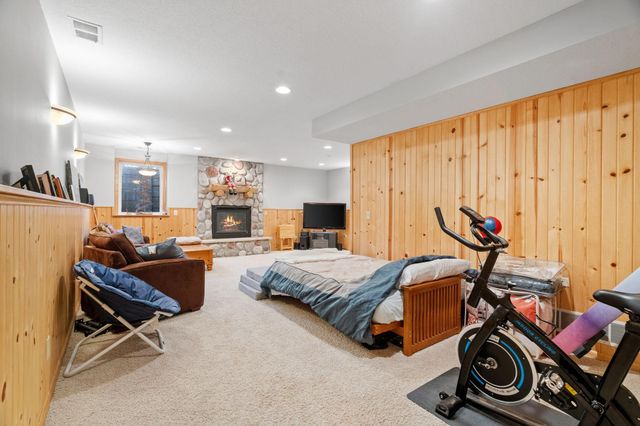 14115 Foxtail Lane, Apple Valley, MN 55124