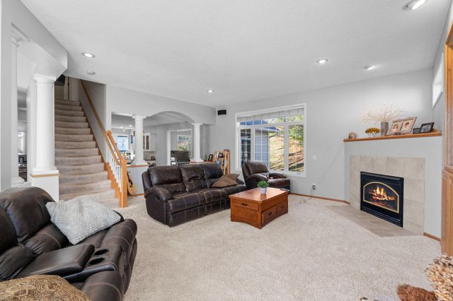 14115 Foxtail Lane, Apple Valley, MN 55124