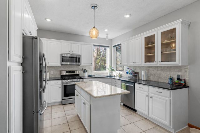 14115 Foxtail Lane, Apple Valley, MN 55124