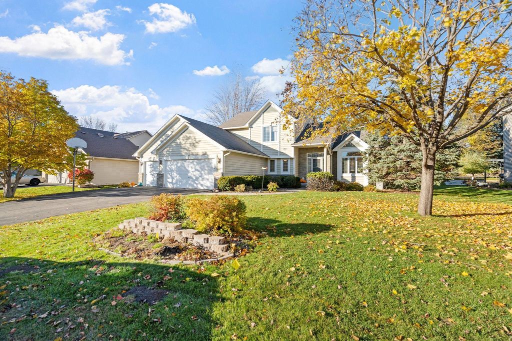 14115 Foxtail Lane, Apple Valley, MN 55124