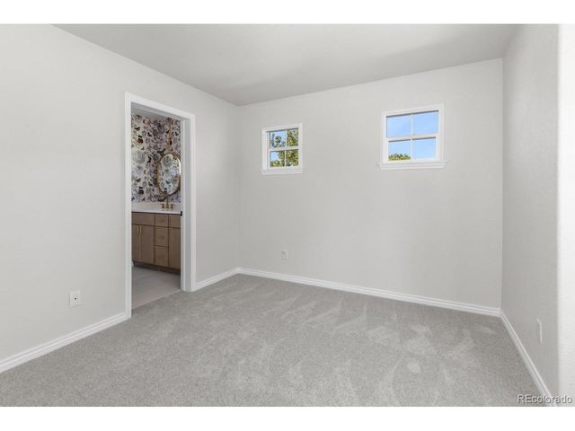 58 Blue Heron Dr, Thornton, CO 80241
