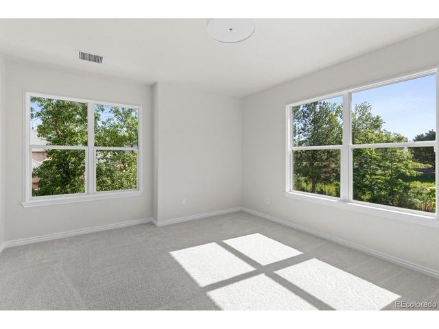 58 Blue Heron Dr, Thornton, CO 80241