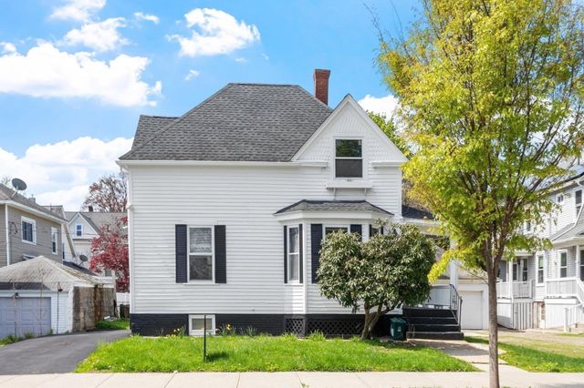 3 Franconia St, Worcester, MA 01602