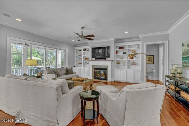 6916 Runningbrook Terrace, Wilmington, NC 28411