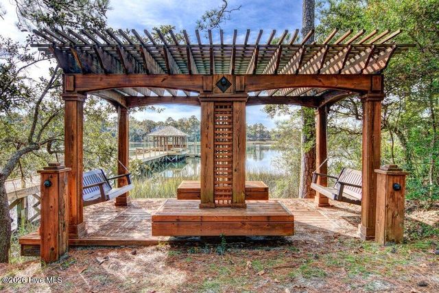 6916 Runningbrook Terrace, Wilmington, NC 28411