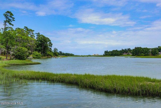 6916 Runningbrook Terrace, Wilmington, NC 28411