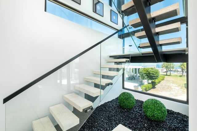 94825 Overseas Highway 174, Key Largo, FL 33037