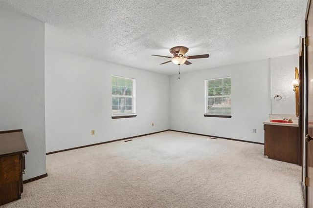 500 SW 164th Street, Oklahoma City, OK 73170