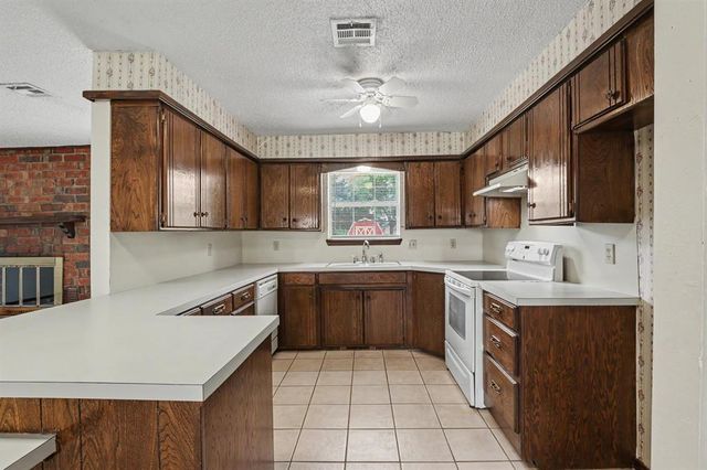 500 SW 164th Street, Oklahoma City, OK 73170
