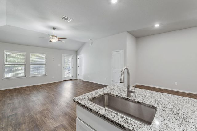 143 Alexander, Kyle, TX 78640
