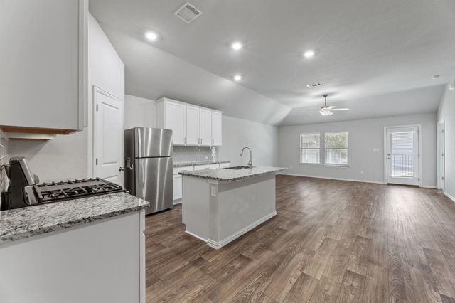 143 Alexander, Kyle, TX 78640