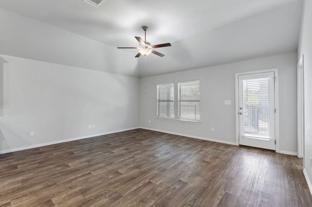 143 Alexander, Kyle, TX 78640