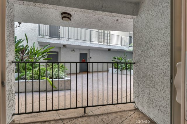 4401 Sepulveda Boulevard 105, Sherman Oaks, CA 91403