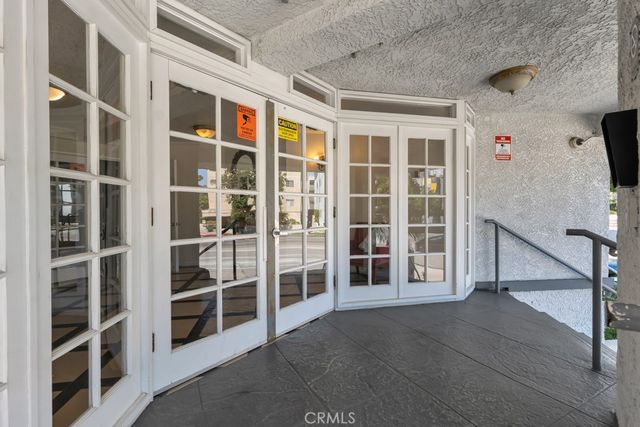 4401 Sepulveda Boulevard 105, Sherman Oaks, CA 91403