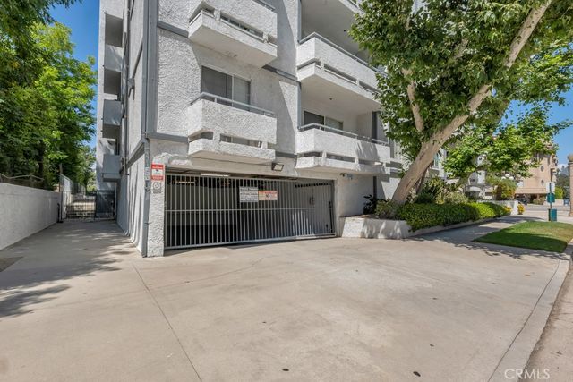 4401 Sepulveda Boulevard 105, Sherman Oaks, CA 91403