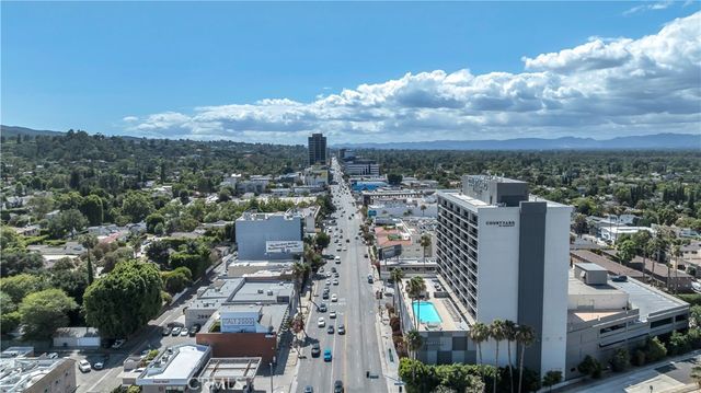 4401 Sepulveda Boulevard 105, Sherman Oaks, CA 91403