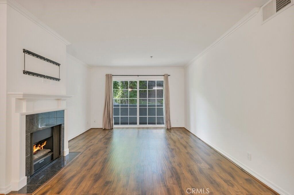 Image 12 of property listing at 4401 Sepulveda Boulevard 105, Sherman Oaks, CA 91403