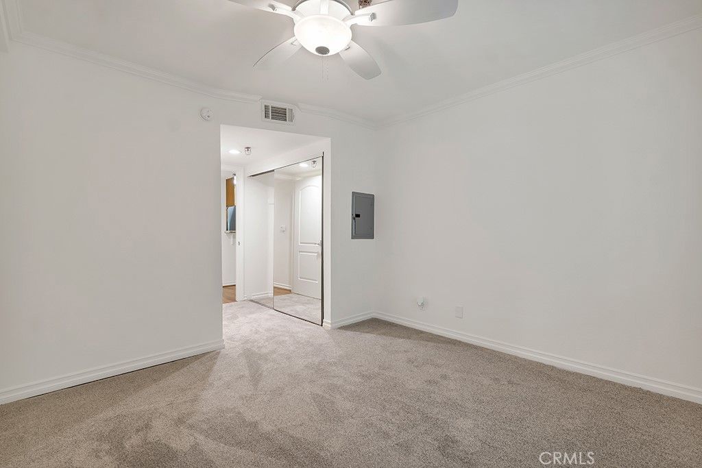 Image 29 of property listing at 4401 Sepulveda Boulevard 105, Sherman Oaks, CA 91403