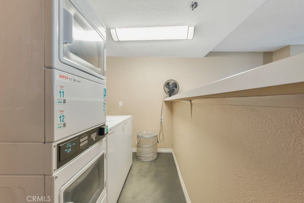 Image 34 of property listing at 4401 Sepulveda Boulevard 105, Sherman Oaks, CA 91403