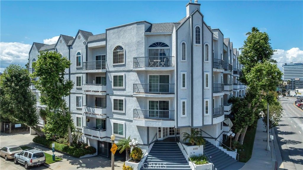 Image 42 of property listing at 4401 Sepulveda Boulevard 105, Sherman Oaks, CA 91403