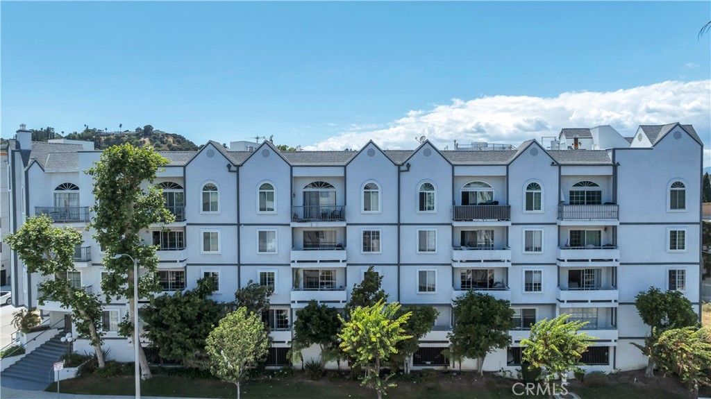 Image 43 of property listing at 4401 Sepulveda Boulevard 105, Sherman Oaks, CA 91403