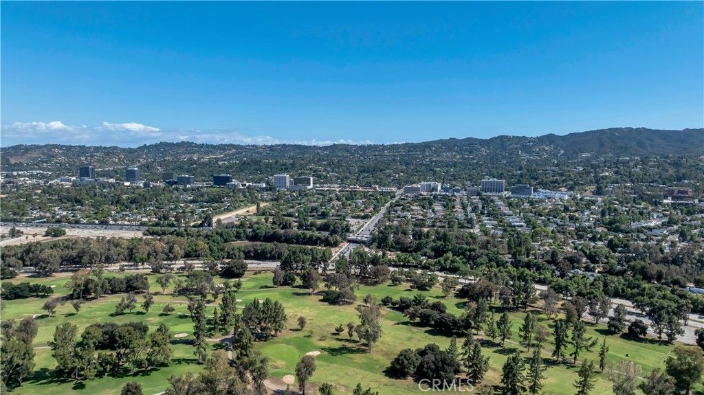 Image 59 of property listing at 4401 Sepulveda Boulevard 105, Sherman Oaks, CA 91403