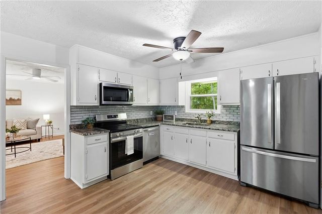 1528 Corbin Place SW, Marietta, GA 30008
