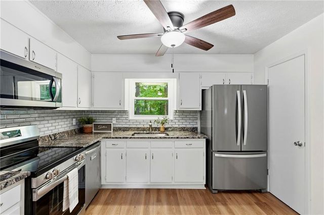 1528 Corbin Place SW, Marietta, GA 30008