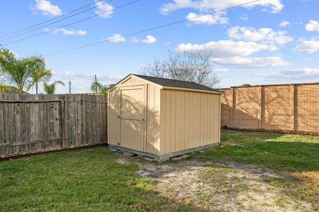 3401 Jester Court, Pearland, TX 77581