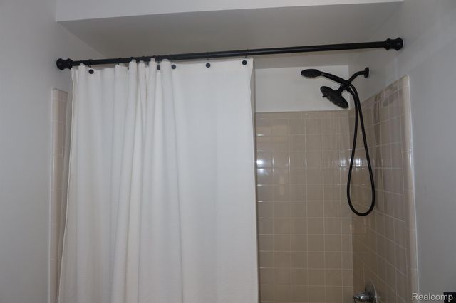 49234 ALMA Court, Shelby Charter Township, MI 48315