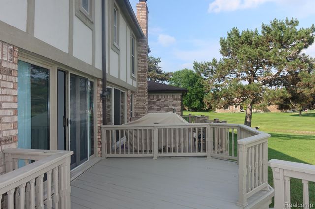 49234 ALMA Court, Shelby Charter Township, MI 48315