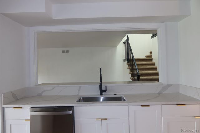 49234 ALMA Court, Shelby Charter Township, MI 48315