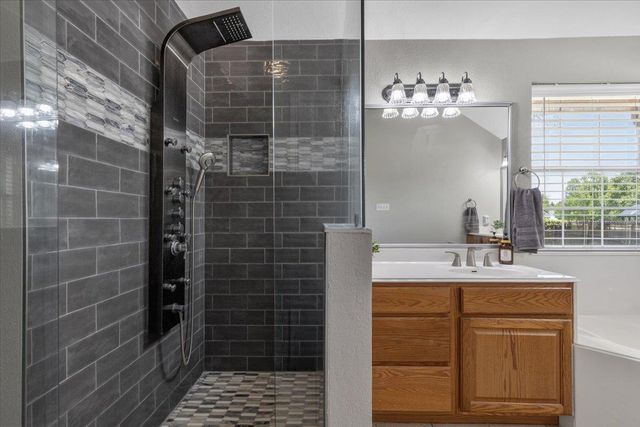 104 Spring Branch BR, Bastrop, TX 78602
