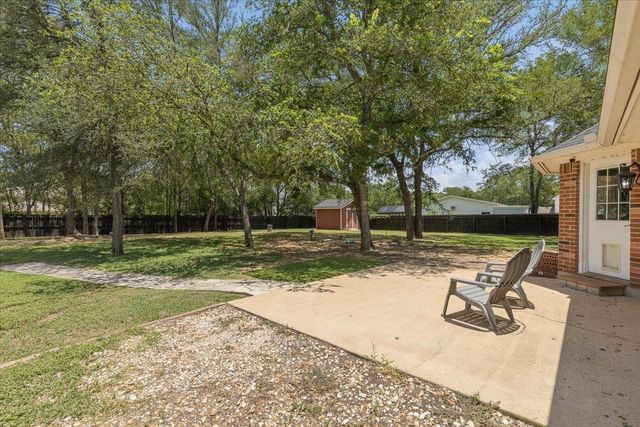104 Spring Branch BR, Bastrop, TX 78602