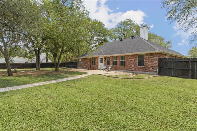 104 Spring Branch BR, Bastrop, TX 78602