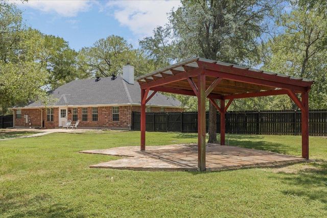 104 Spring Branch BR, Bastrop, TX 78602
