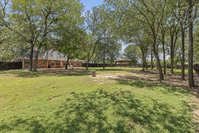 104 Spring Branch BR, Bastrop, TX 78602