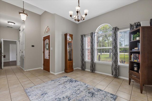 104 Spring Branch BR, Bastrop, TX 78602