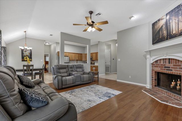 104 Spring Branch BR, Bastrop, TX 78602
