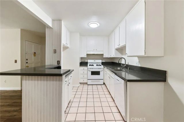 1001 W Macarthur 110, Santa Ana, CA 92707