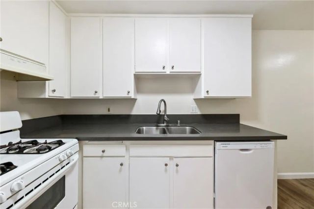 1001 W Macarthur 110, Santa Ana, CA 92707