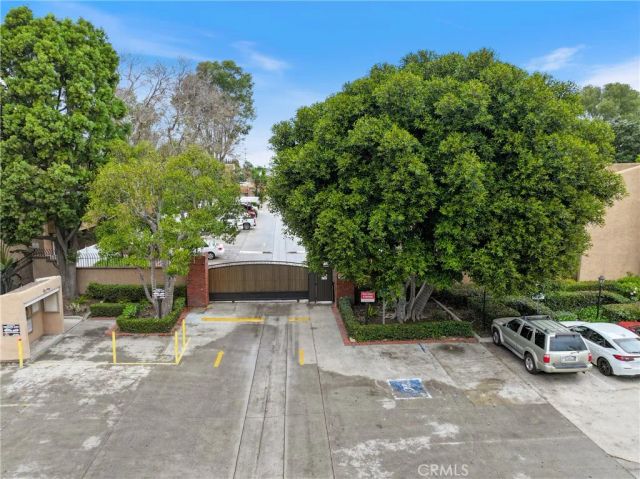 1001 W Macarthur 110, Santa Ana, CA 92707