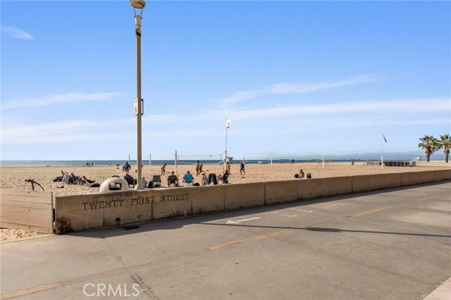 32 21st, Hermosa Beach, CA 90254