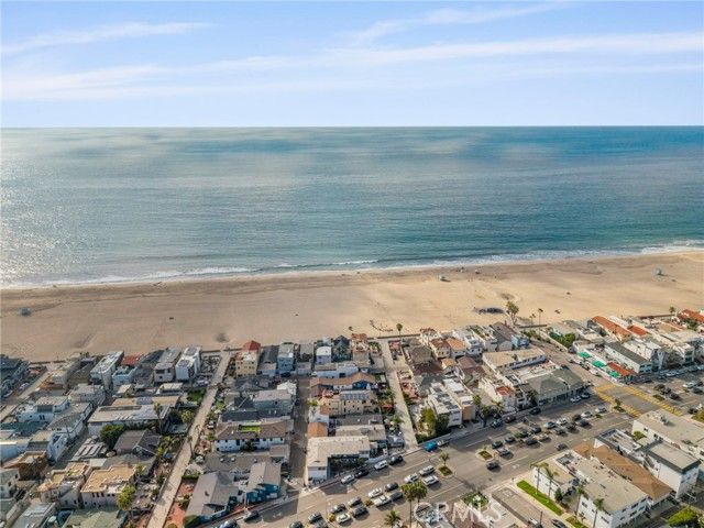 32 21st, Hermosa Beach, CA 90254