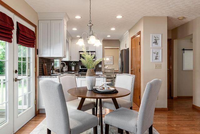 2070 Shirlene Drive, Grove City, OH 43123